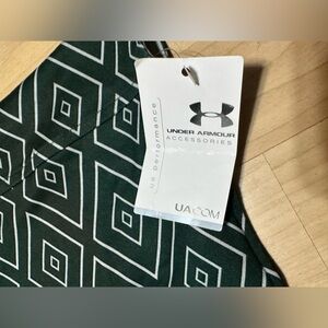 Under Armour scarf